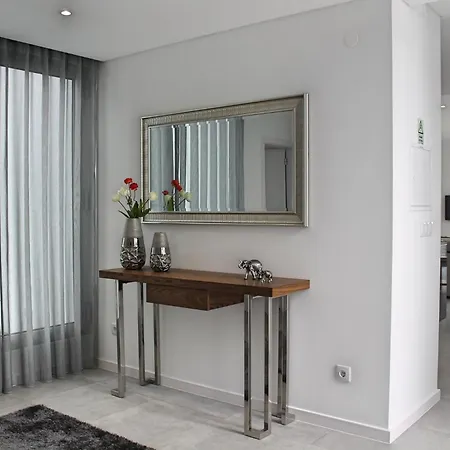 Luxury Casa Heights 3 Bedrooms Stunning Sea Views Contemporary Design וילה קלייטה